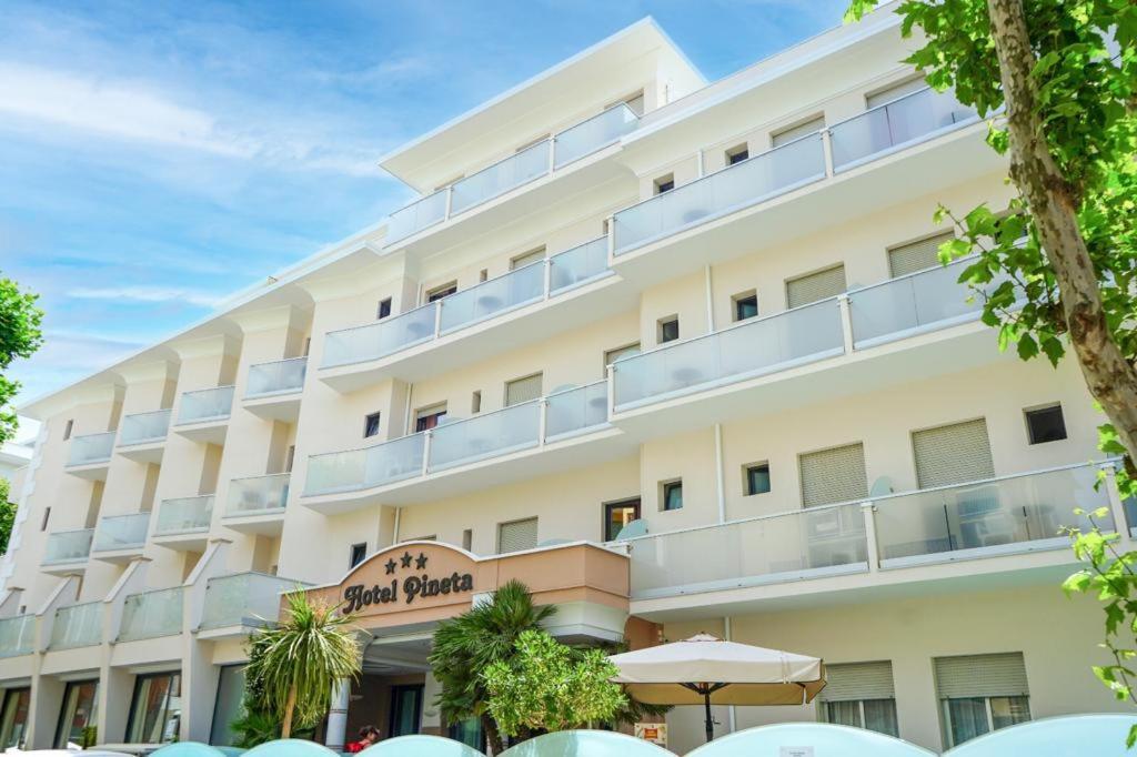Hotel Pineta Беллария-Иджеа-Марина Экстерьер фото