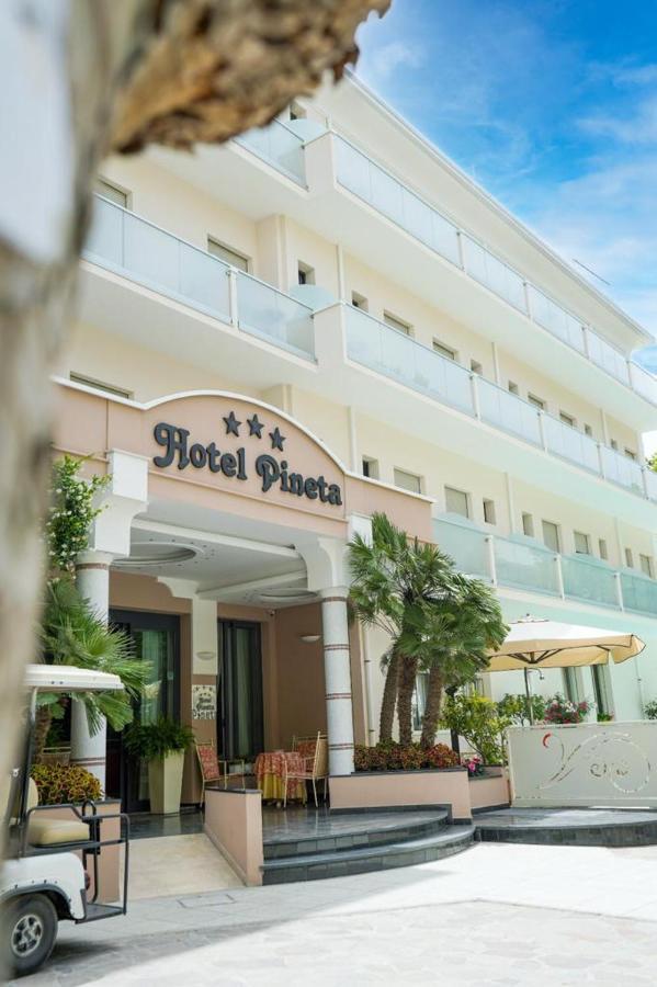 Hotel Pineta Беллария-Иджеа-Марина Экстерьер фото